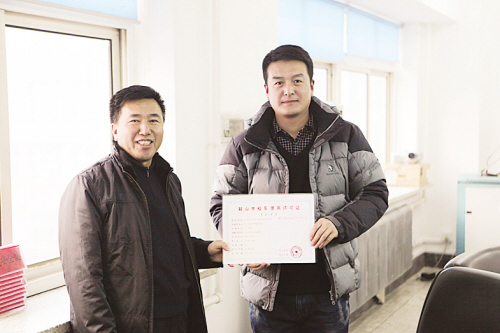 鞍山:今后找校車先看有沒有“許可”(圖) 鞍山:今后找校車先看有沒有“許可”(圖)