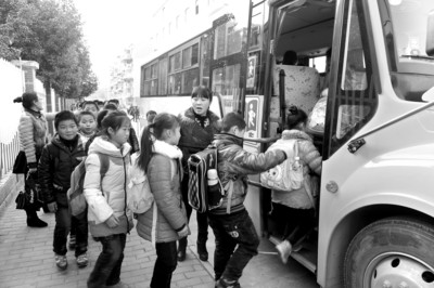 新國標(biāo)校車更安全