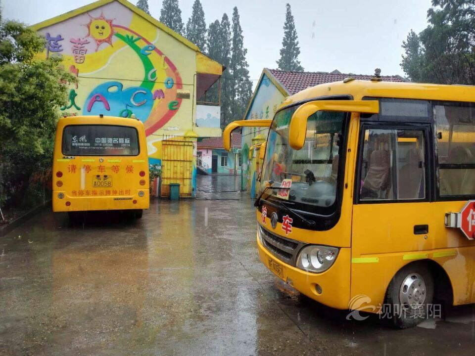 校車司機過期不換證，整改教育少不了