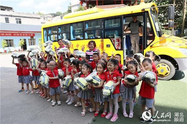 強化幼兒園校車安全培訓，預防夏季高溫突發事件