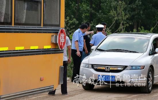 濟南校車數量達到671輛/ 濟南校車數量達到671輛