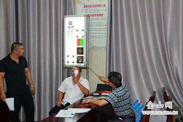 江蘇鎮江車管所提前部署校車安全管理工作 全力消除安全隱患