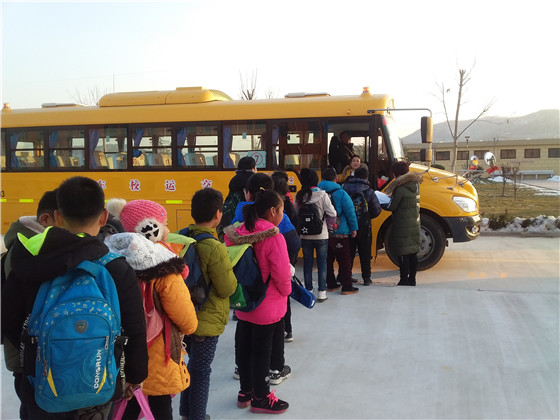 福山區兜余小學加強校車安全管理