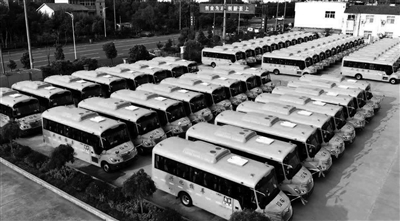 興化一口氣采購258輛“大鼻子”校車 興化一口氣采購258輛“大鼻子”校車