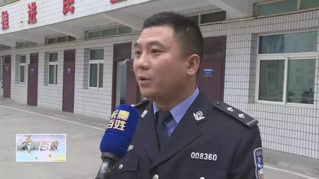 陜西渭南:面包車充當校車 核載7人竟然實載15人 陜西渭南:面包車充當校車 核載7人竟然實載15人