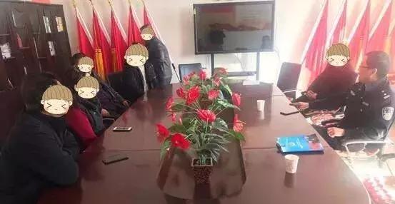 黑山公安:深入校園座談 落實校車安全 深入校園座談 落實校車安全