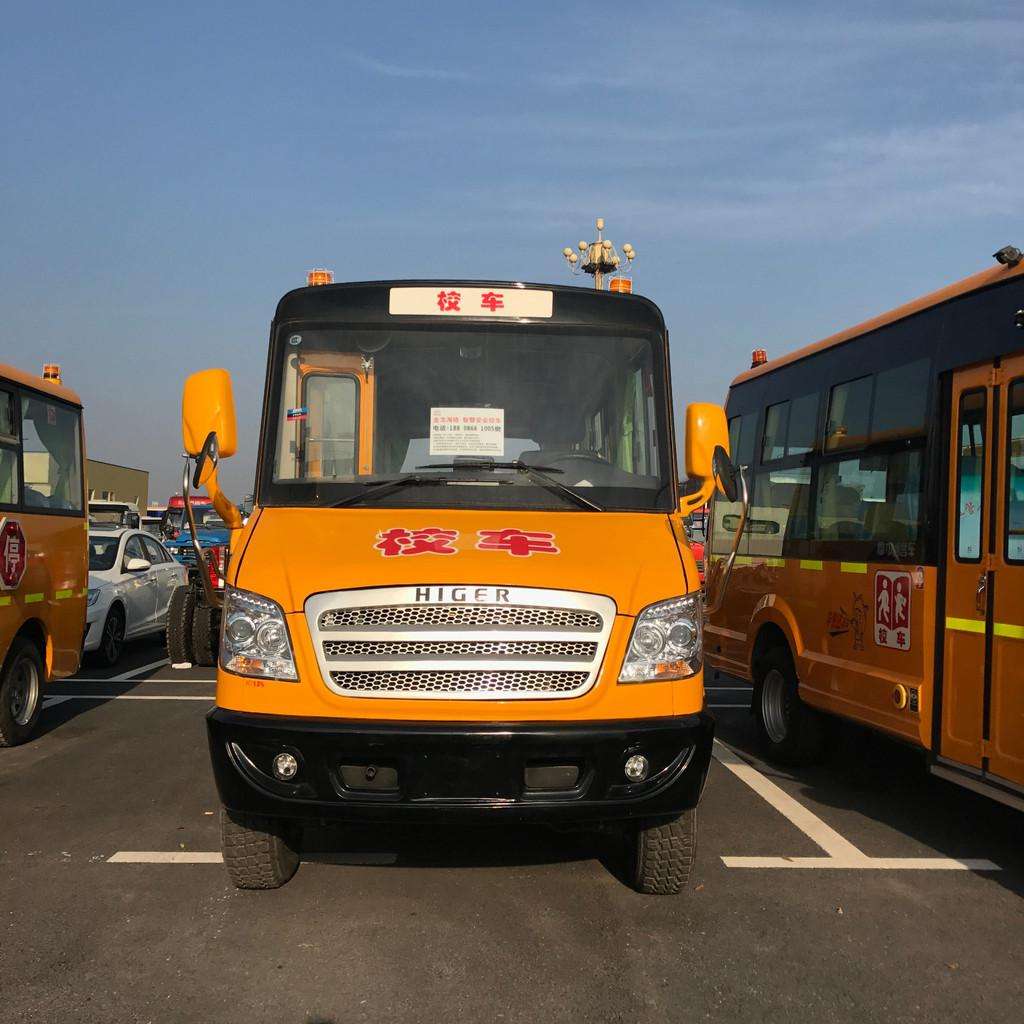 欽州交警五大隊進轄區西安交大中馬陽光中學開展校車安全隱患檢查/ 欽州交警五大隊進轄區西安交大中馬陽光中學開展校車安全隱患檢查