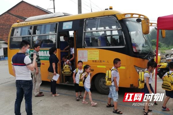 湖南：桃江為學生護航 編織校車安全監管網