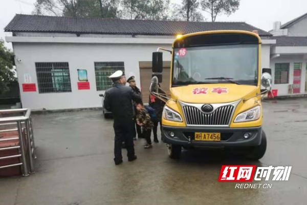 湖南：桃江為學生護航 編織校車安全監管網