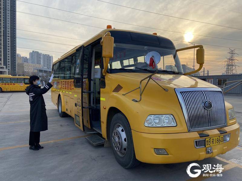 青島校車管理“新規”：司機不得在駕駛時吸煙、聊天、使用通訊工具