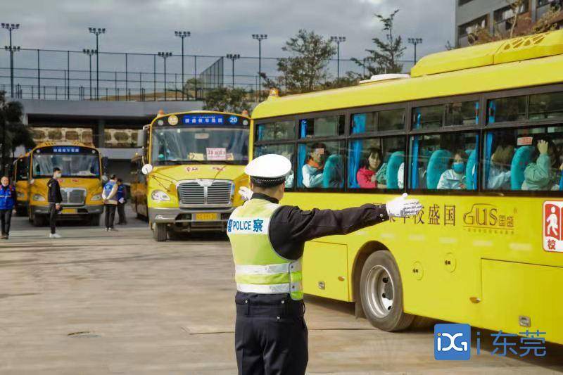 東莞黃江：開啟校車接送模式 學校周邊交通狀況明顯好轉