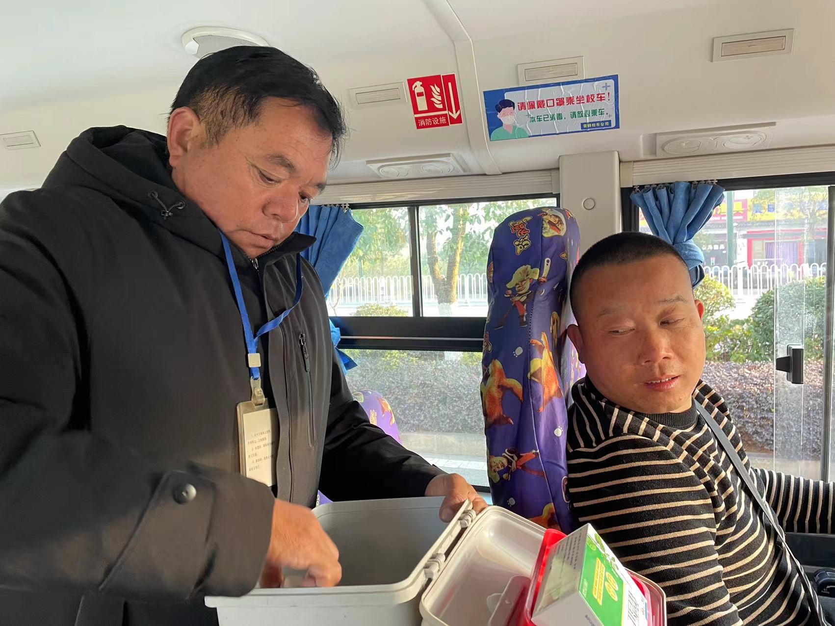 學生安全無小事 望城區開展校車安全大檢查 微信圖片_20211207111918.jpg