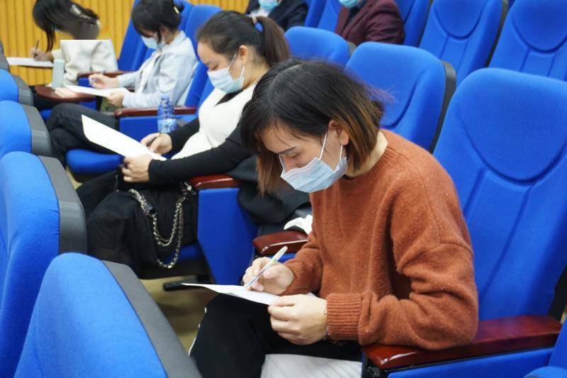 東莞橋頭開展校車管理員、司機交通安全培訓與考核 東莞橋頭開展校車管理員、司機交通安全培訓與考核