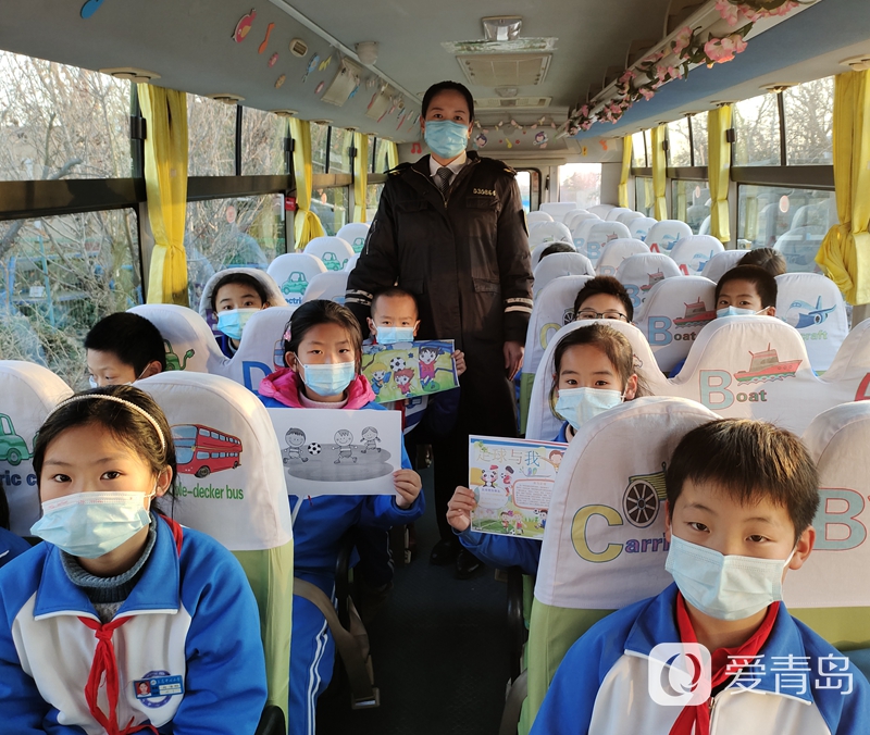 回顧足球歷史 了解體育文化|城運控股交運溫馨校車開展“世界足球日”主題流動課堂 回顧足球歷史 了解體育文化|城運控股交運溫馨校車開展“世界足球日”主題流動課堂