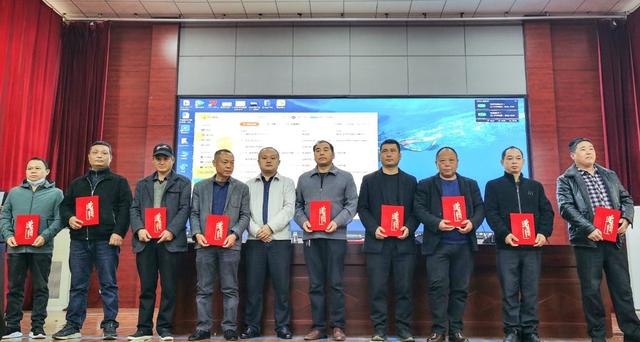 醴陵市教育局舉行2021年校車安全工作培訓(xùn)暨總結(jié)表彰會/ 醴陵市教育局舉行2021年校車安全工作培訓(xùn)暨總結(jié)表彰會