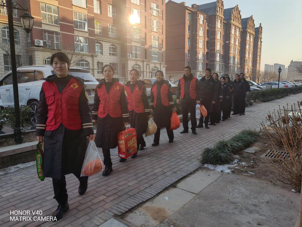 半島網 />青島 天寒人心暖!黃島校車志愿者看望九旬老兵 半島網 />青島 天寒人心暖!黃島校車志愿者看望九旬老兵