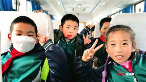 全市共配備校車373輛 服務學生近2.8萬人 全市共配備校車373輛 服務學生近2.8萬人