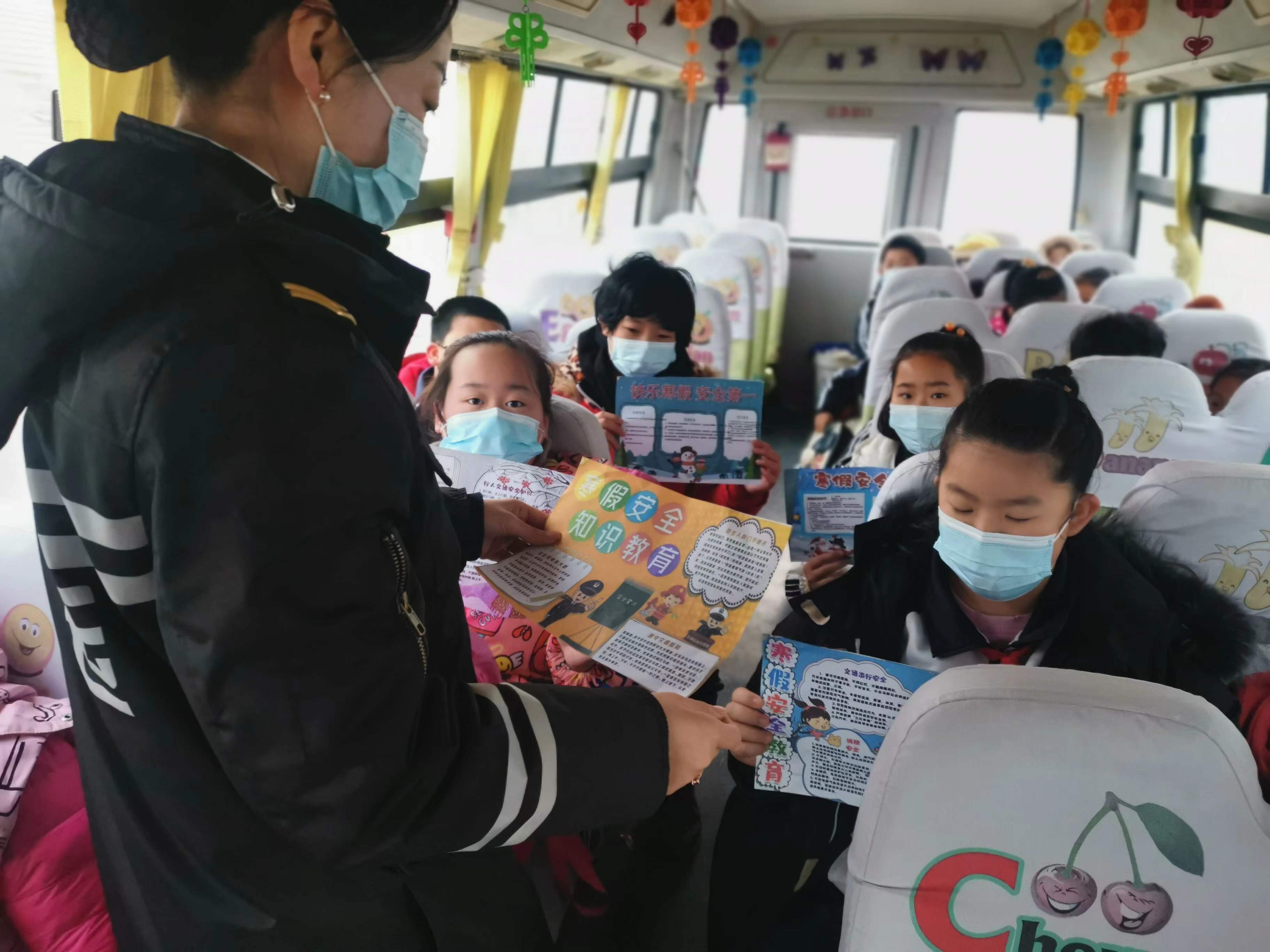 【交運黃島溫馨校車】寒假安全記心間,大鼻子校車開展安全小課堂 【交運黃島溫馨校車】寒假安全記心間,大鼻子校車開展安全小課堂