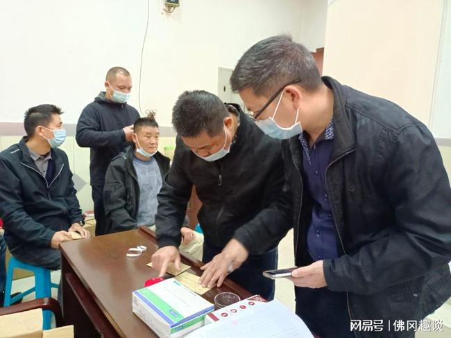 佛岡縣對校車駕駛員進行毛發毒品初篩檢測/ 佛岡縣對校車駕駛員進行毛發毒品初篩檢測