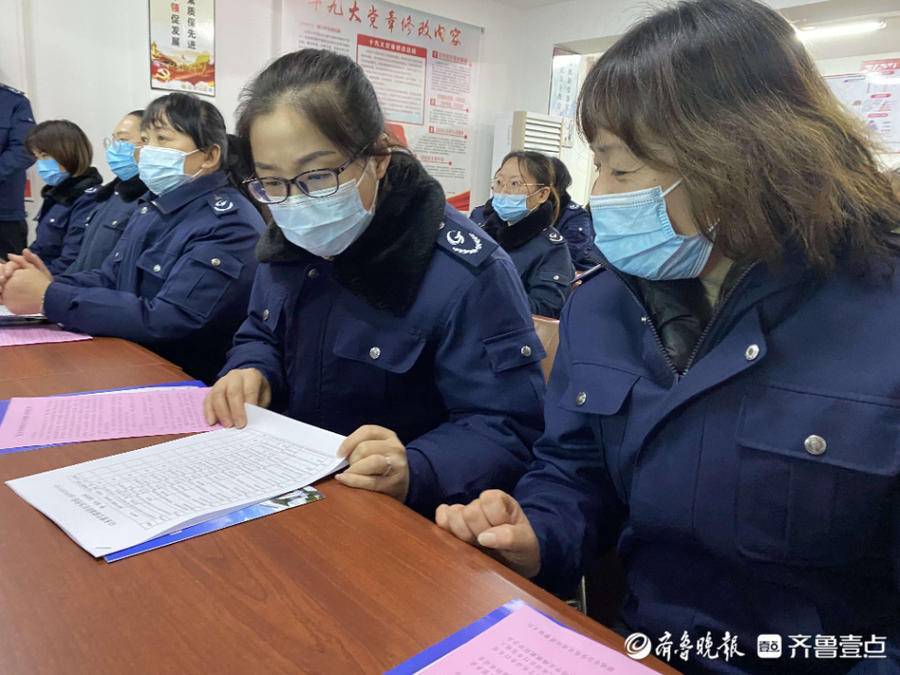 “追本溯源”保學(xué)生交通安全,聊城交警深入校車企業(yè)開展宣傳活動(dòng) “追本溯源”保學(xué)生交通安全,聊城交警深入校車企業(yè)開展宣傳活動(dòng)