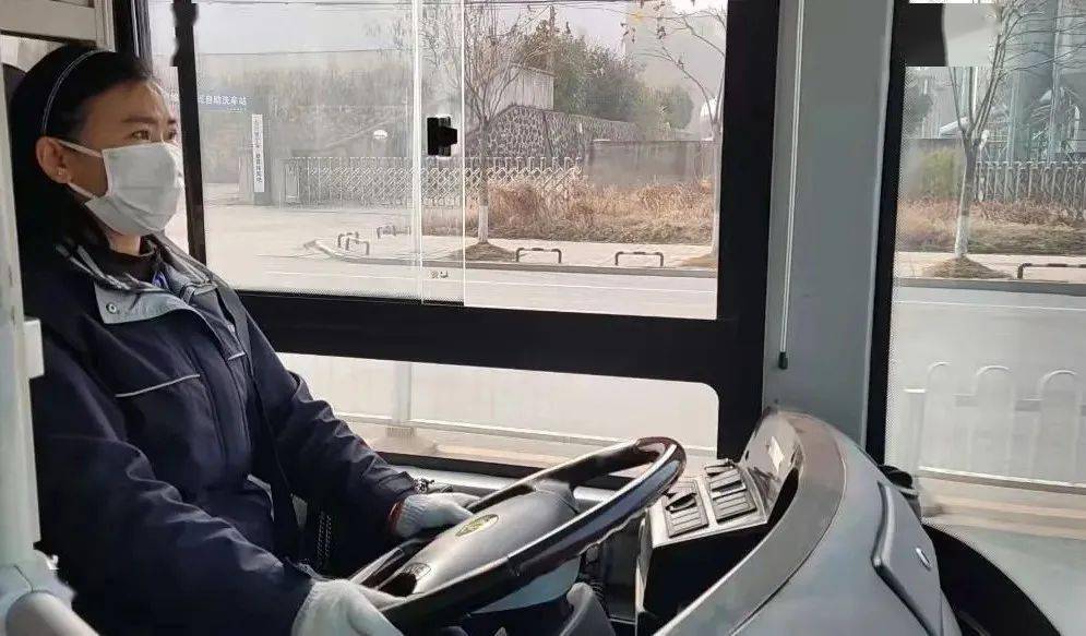 “校車媽媽“收到孩子們最深情的祝福 “校車媽媽“收到孩子們最深情的祝福