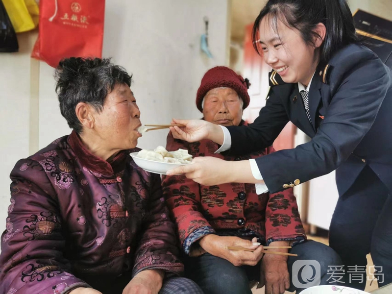 濃情小年 喜迎新春|城運(yùn)控股交運(yùn)溫馨校車公司開(kāi)展“慶小年”志愿服務(wù)活動(dòng) 濃情小年 喜迎新春|城運(yùn)控股交運(yùn)溫馨校車公司開(kāi)展“慶小年”志愿服務(wù)活動(dòng)