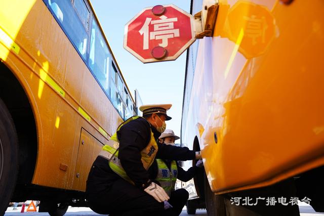 河北遵化：校車檢查 迎開學