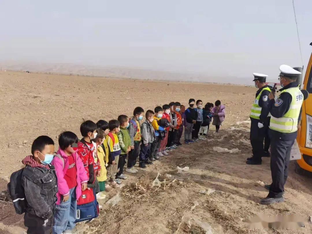 吳忠一校車超員16%，罰款3500元+駕駛證記18分！