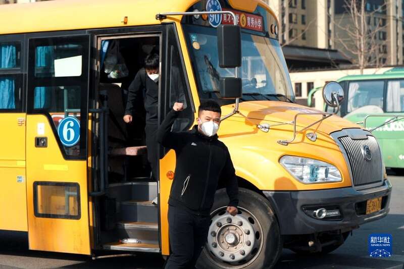 疫情下往返于長春、梅河口的“校車”