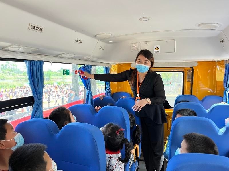 漢壽縣鴨子港小學(xué):校車安全常演練,平安出行永相伴 漢壽縣鴨子港小學(xué):校車安全常演練,平安出行永相伴