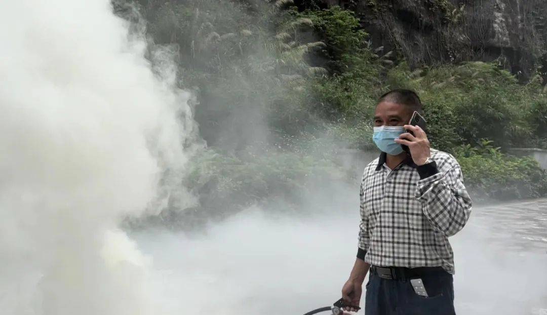 心系安全 平安乘車 ——諾亞舟惠州市惠城區(qū)惠外學(xué)校校車安全疏散演練活動(dòng)