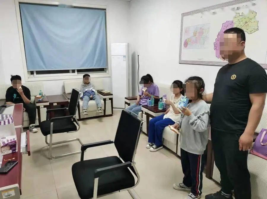 罰款萬元!聊城一“黑校車”落網! 罰款萬元!聊城一“黑校車”落網!