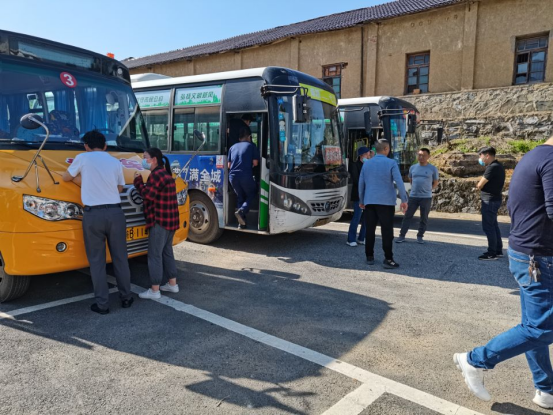 煙墩鎮(zhèn)開展校車安全專項檢查整治工作