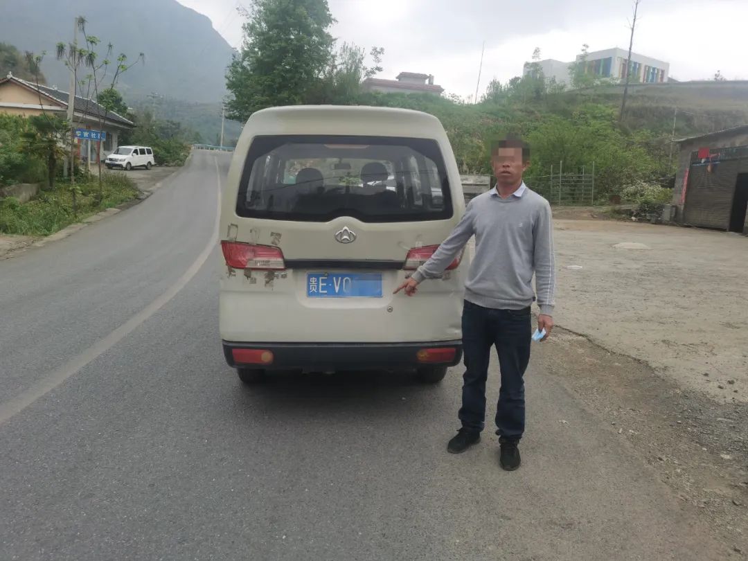 嚴(yán)重超員被判刑——晴隆縣三位“黑校車”駕駛?cè)吮灰婪ㄌ幜P! 嚴(yán)重超員被判刑——晴隆縣三位“黑校車”駕駛?cè)吮灰婪ㄌ幜P!