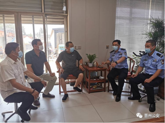 晉州市公安局交警大隊開展幼兒園校車夏季安全大檢查/ 圖片