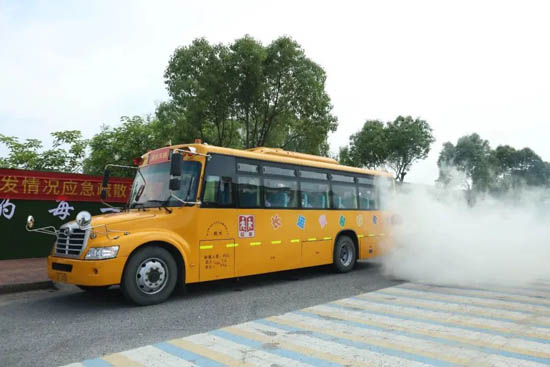 蕭山浦陽鎮中心小學開展校車突發情況應急疏散演練/ 蕭山浦陽鎮中心小學開展校車突發情況應急疏散演練