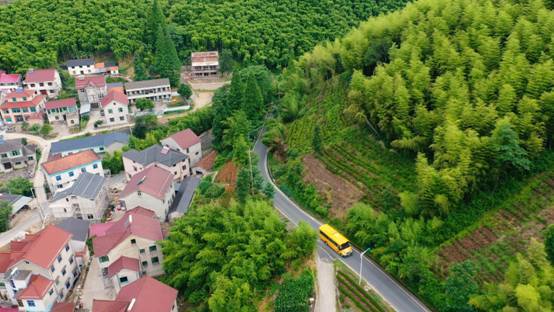 從空白到引領,中國校車走過十年不凡路 從空白到引領,中國校車走過十年不凡路