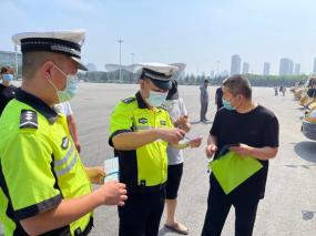 源頭監管 | 運河區教育體育局聯合滄州交警對校車進行安全檢查