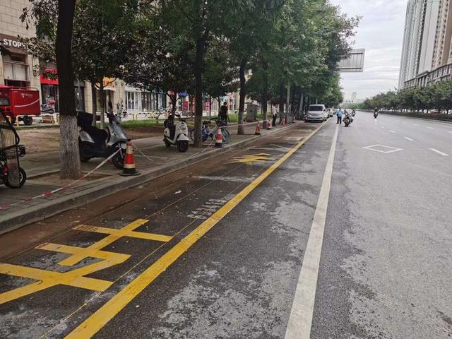 我為群眾辦實事｜西安雁塔交警：用“小車位”解決“大問題”