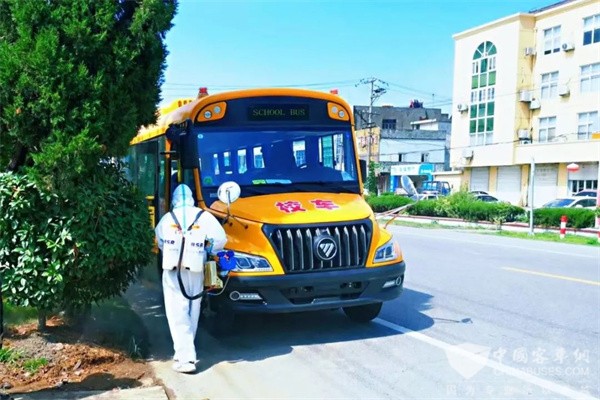 華樂校車首度牽手福田歐輝，為當?shù)睾⑼瘞斫】党鲂行麦w驗