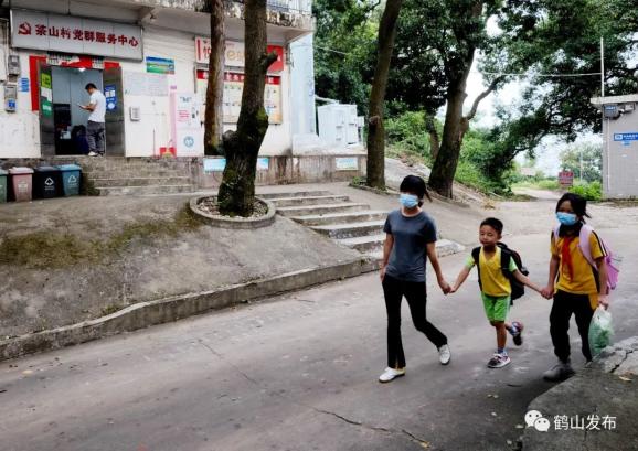 滴!滴!滴!古勞茶山村校車專線開通! 滴!滴!滴!古勞茶山村校車專線開通!
