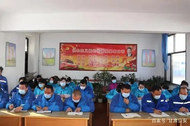 校車安全教育會暨寒假期間校車封存工作/ 校車安全教育會暨寒假期間校車封存工作