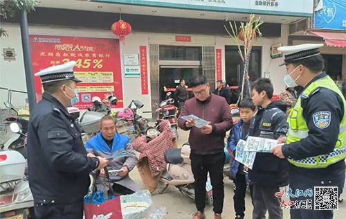 新學(xué)期要開始了,贛州交警正在全力準備 新學(xué)期要開始了,贛州交警正在全力準備