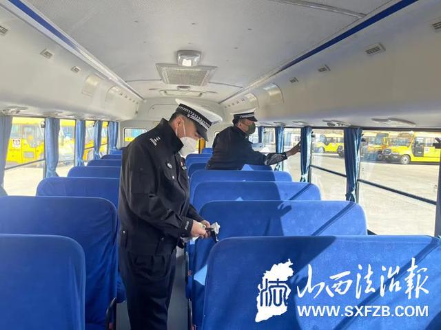 大同交警六大隊深入校車企業開展安全教育活動/ 大同交警六大隊深入校車企業開展安全教育活動