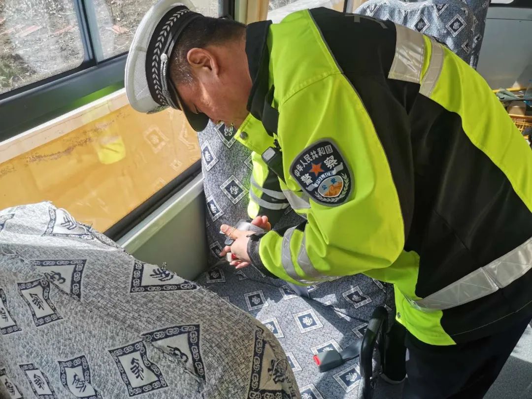 為愛護航 安全“童”行!龍井交警開展校車安全大檢查 為愛護航 安全“童”行!龍井交警開展校車安全大檢查