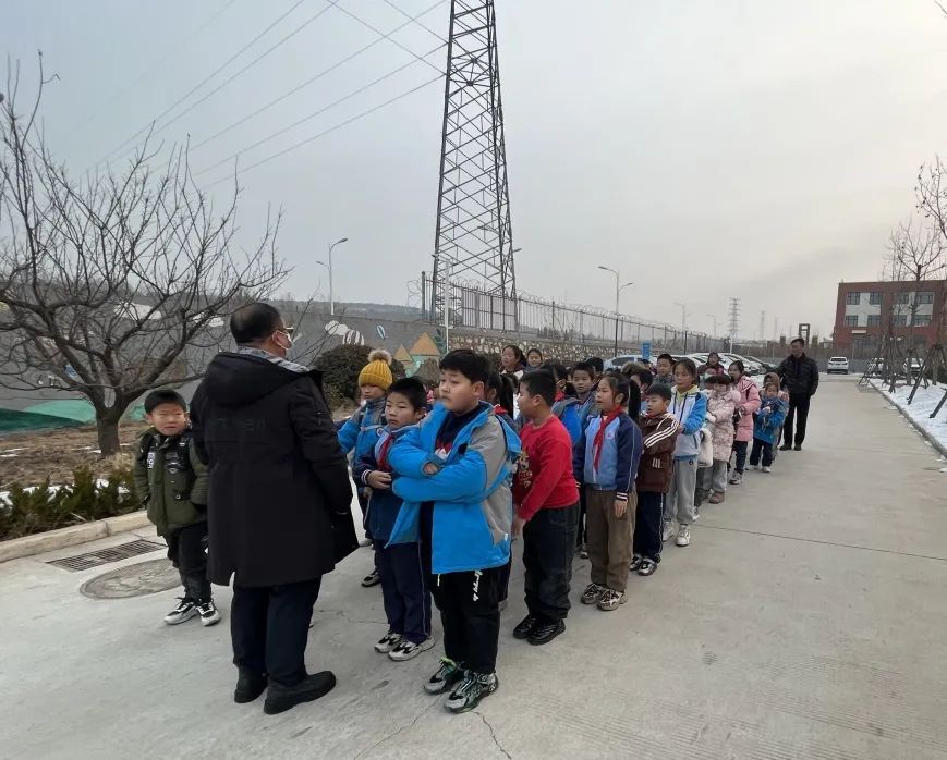 【全環境立德樹人】安全乘校車 平安伴我行 圖片