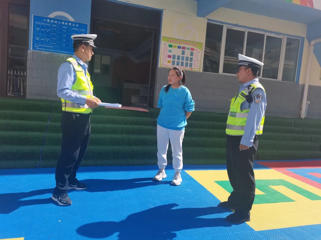 【開學季】臨潭公安交警開展校車安全檢查 圖片