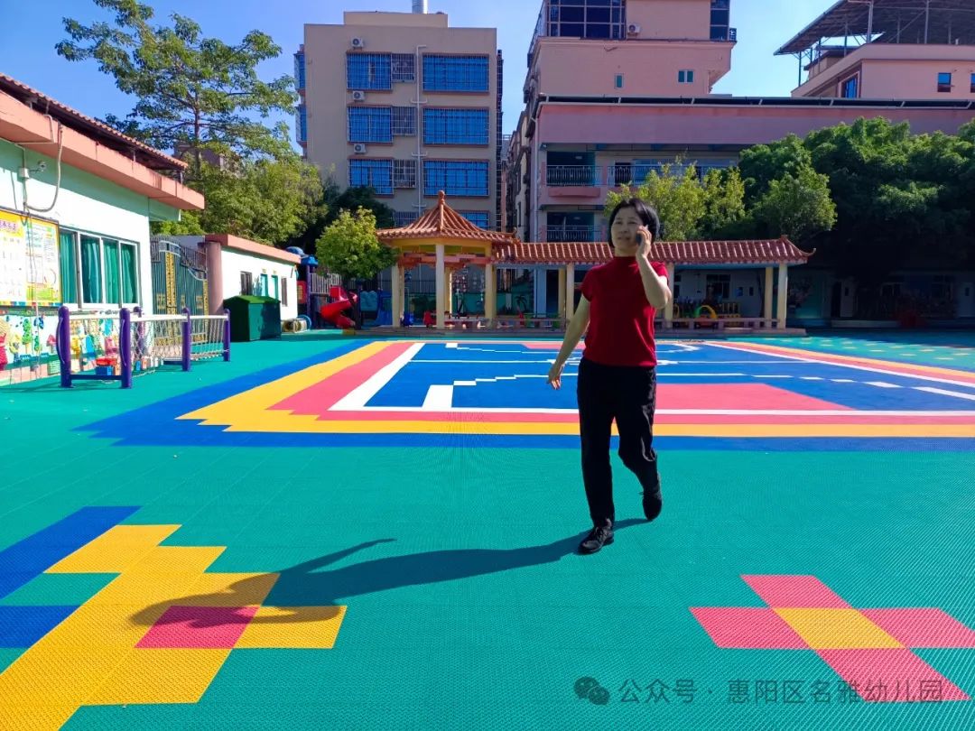 【校車安全】快樂乘車,安全“童”行——名雅幼兒園校車安全演練 【校車安全】快樂乘車,安全“童”行——名雅幼兒園校車安全演練