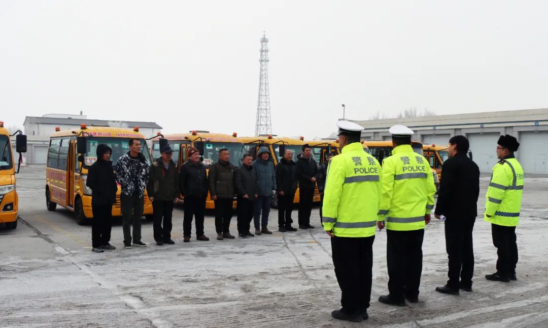 【百日行動】‖ 筑牢校車安全防線 擰緊冬季校車出行“安全閥” 圖片