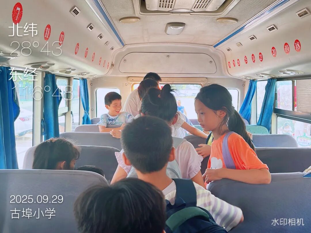 以練筑安全,守護上學路——古埠鎮中心小學開展校車安全應急演練 以練筑安全,守護上學路——古埠鎮中心小學開展校車安全應急演練